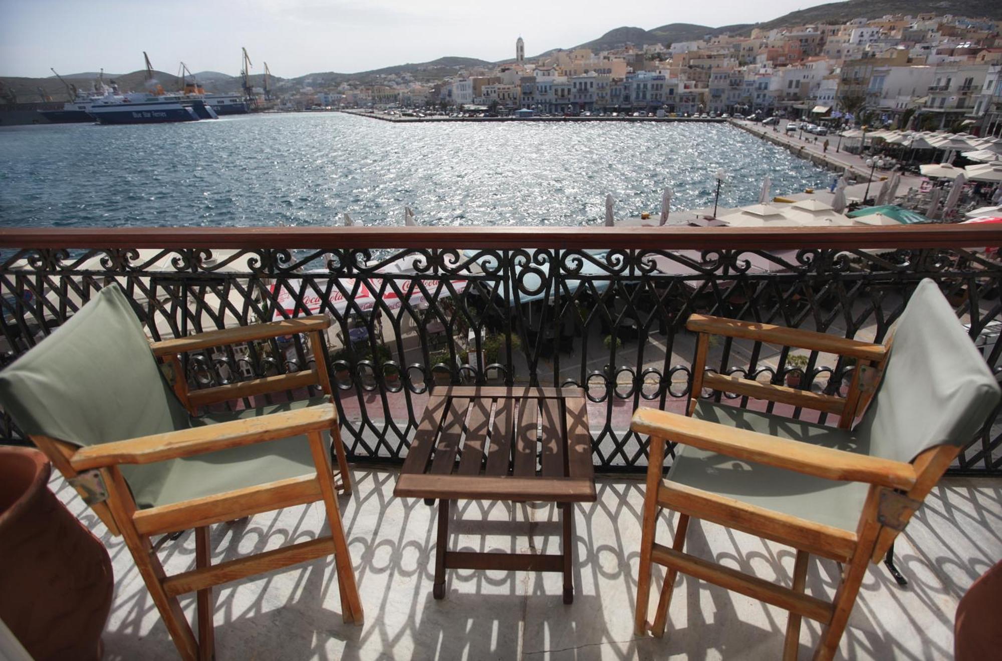 Hotel Aktaion Syros Ermoupoli Eksteriør billede